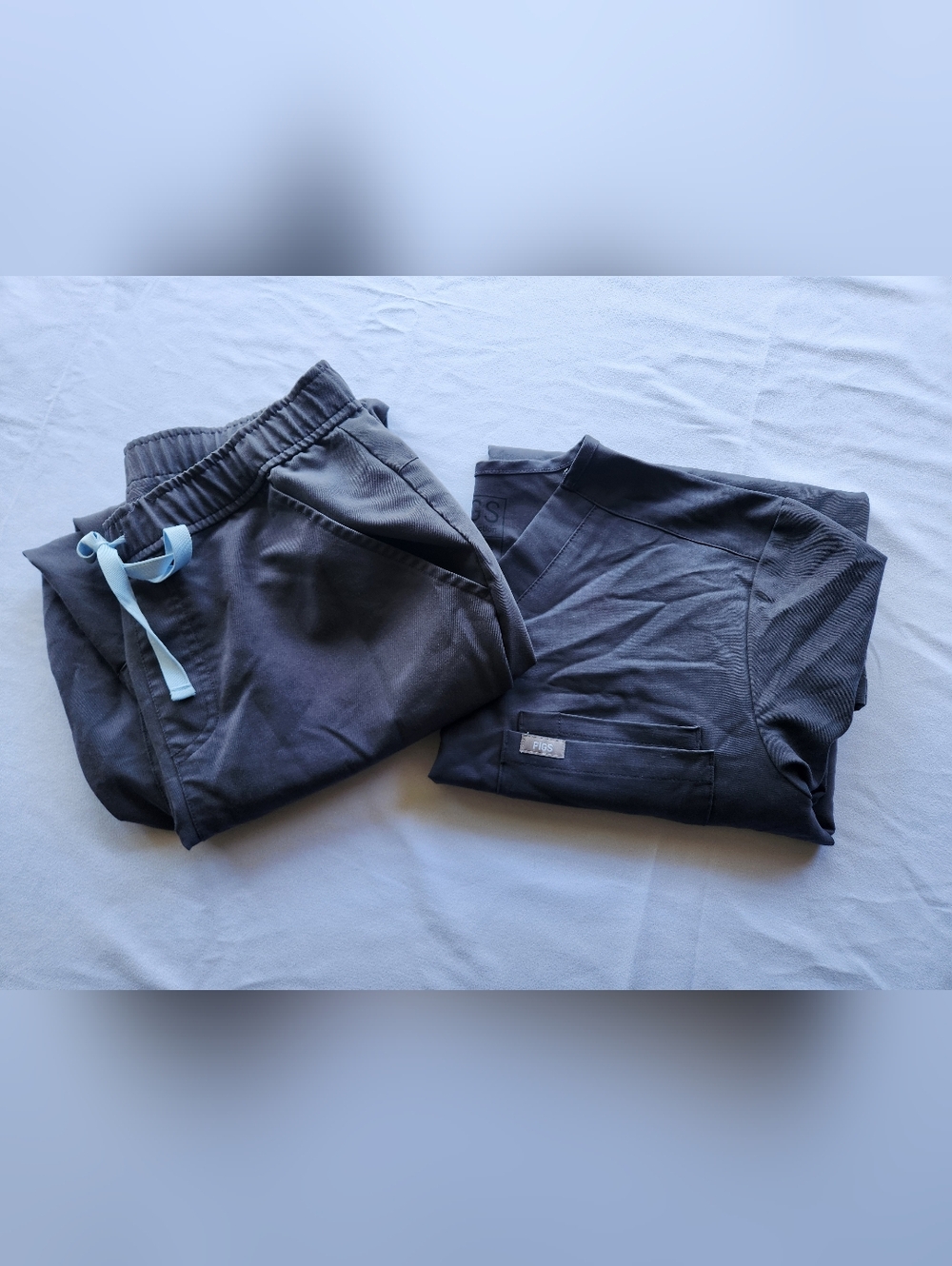 Small Men's FIGS Charcoal Set